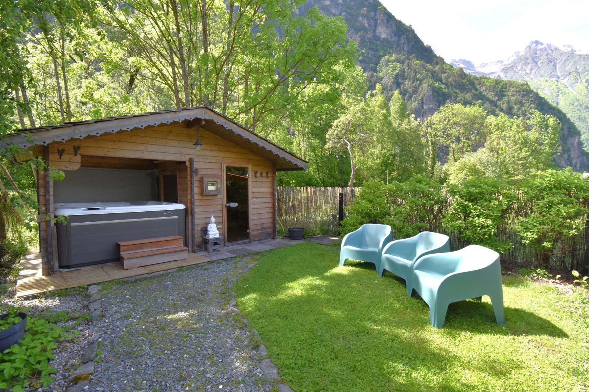 Bed and Breakfast La Clé des Bois Le Bourg-dʼOisans Exterior foto