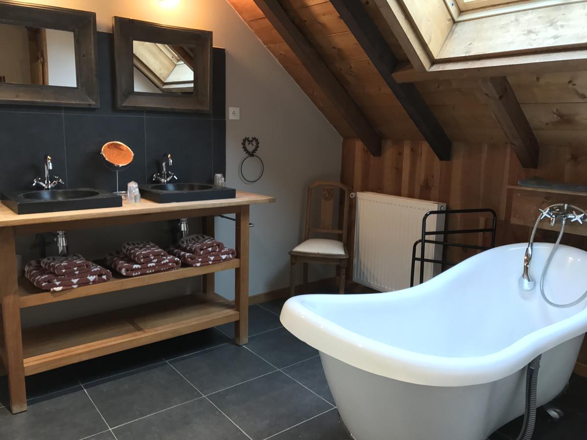 Bed and Breakfast La Clé des Bois Le Bourg-dʼOisans Exterior foto