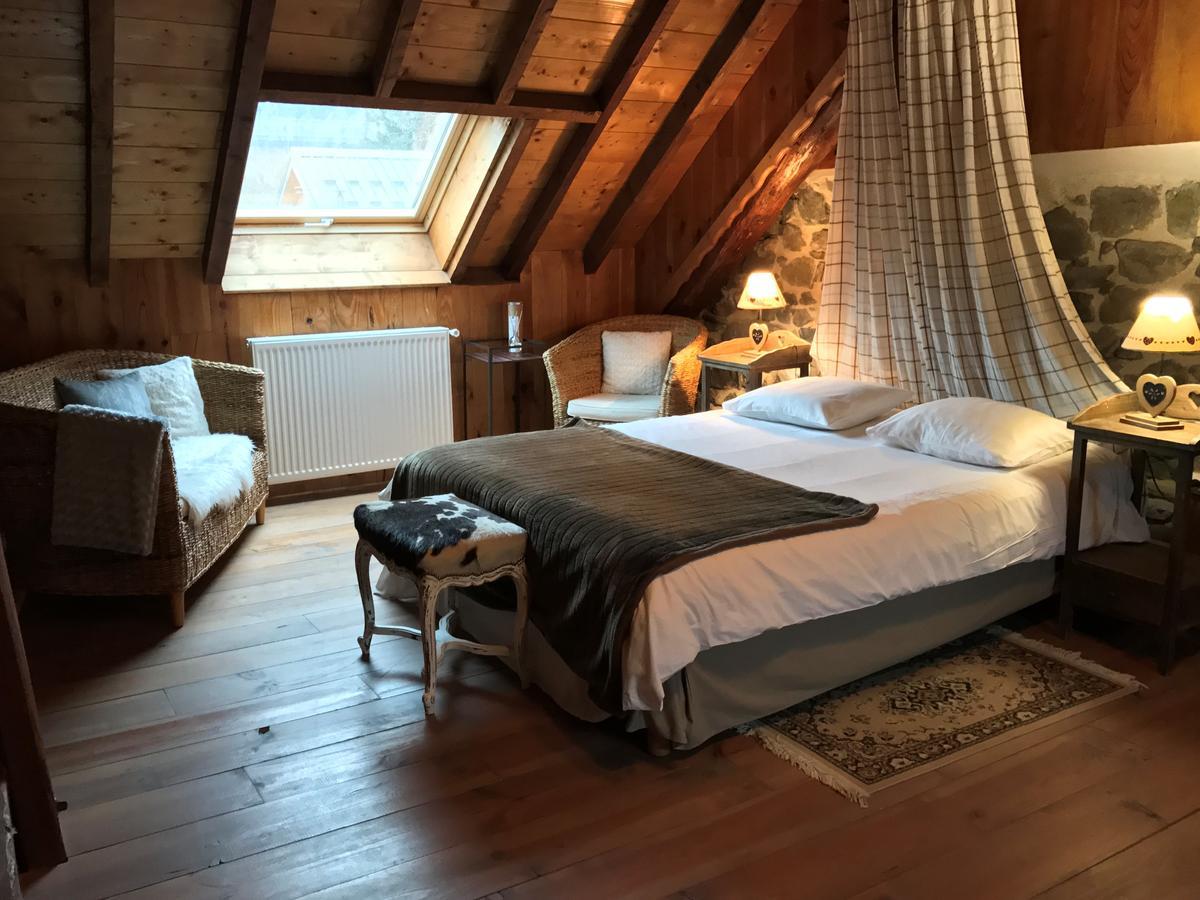 Bed and Breakfast La Clé des Bois Le Bourg-dʼOisans Exterior foto