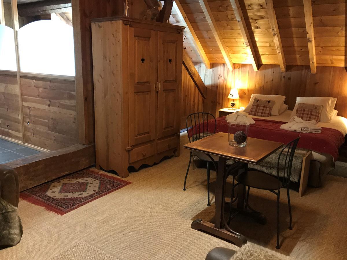 Bed and Breakfast La Clé des Bois Le Bourg-dʼOisans Exterior foto